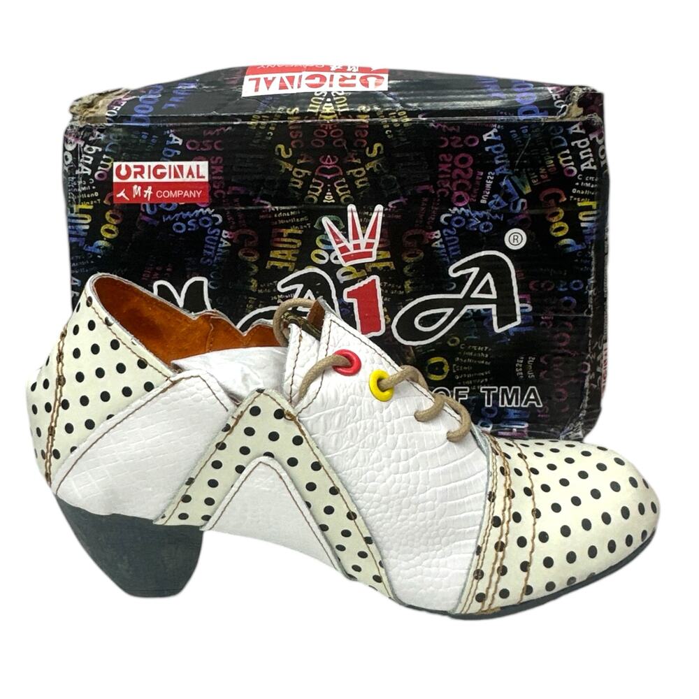 TMA Eyes Women's 8.5 Shooties White Leather Polka Dot Booties Distressed Heels